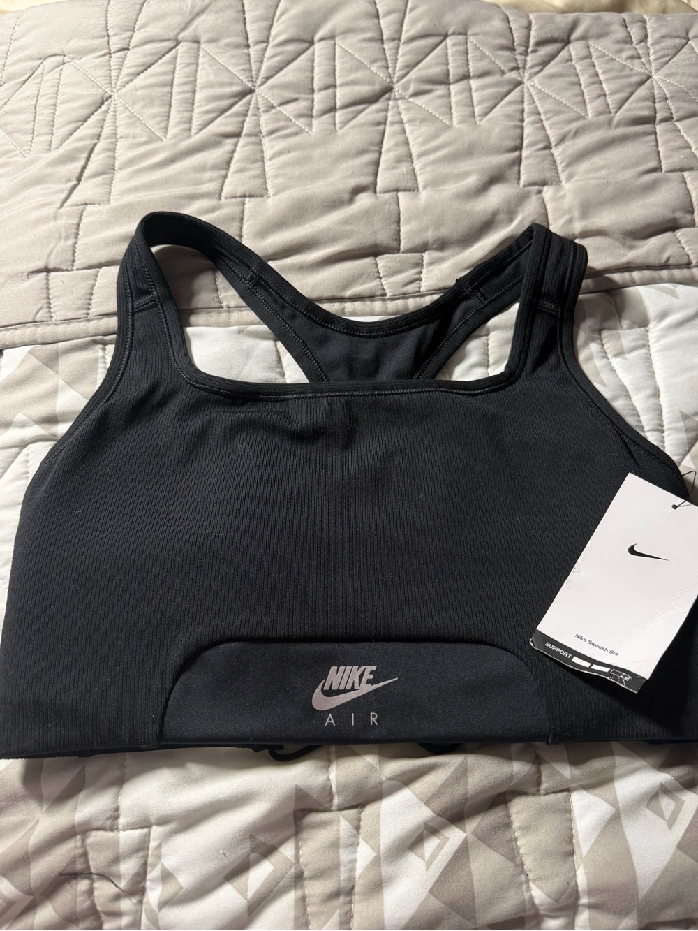 NEW Nike Swoosh Women’s Large Bra